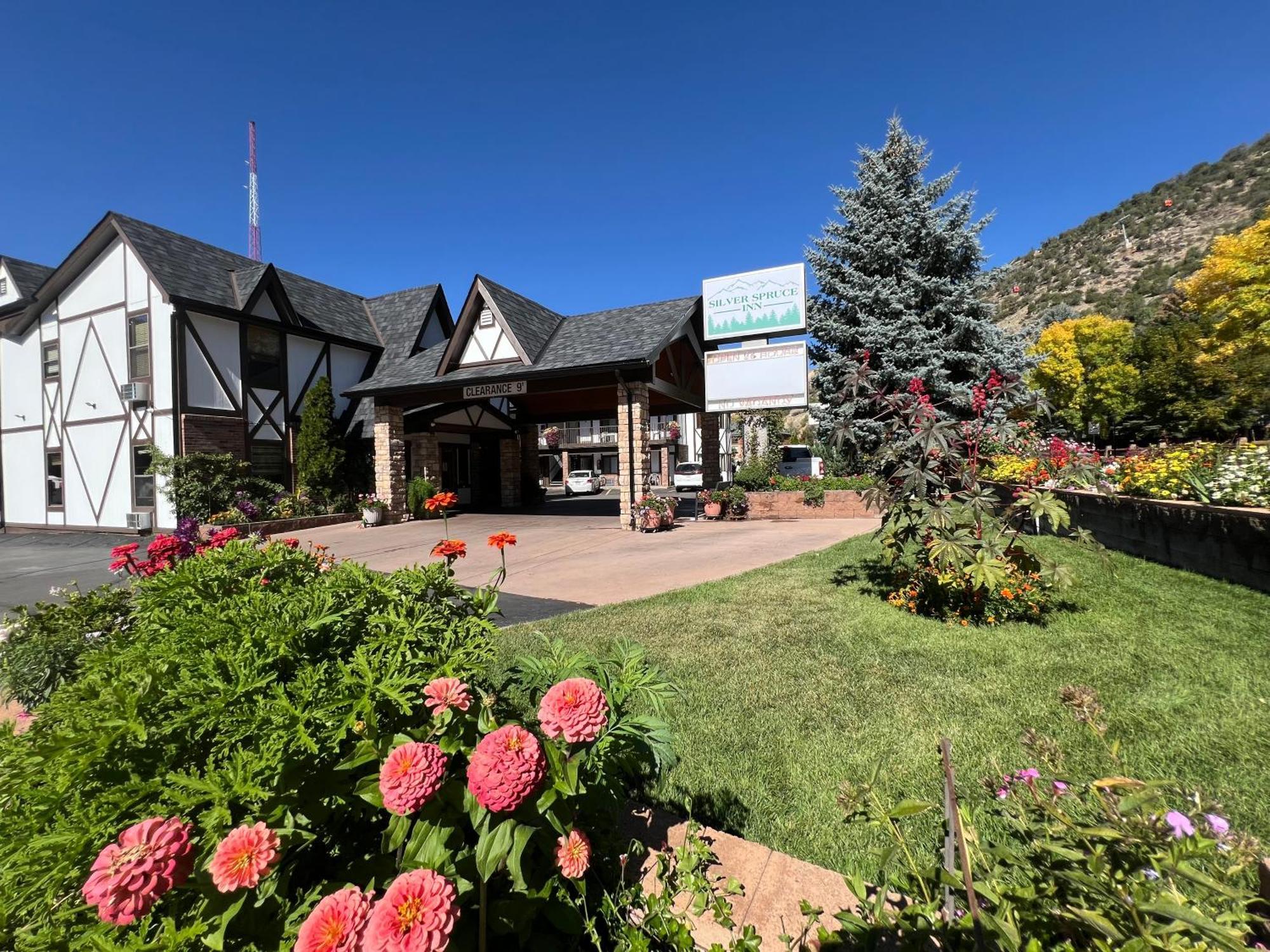 Silver Spruce Inn Glenwood Springs Bagian luar foto
